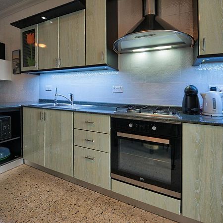 Beachfront With Seaviews Apartment No56 Award Winner Unbeatable Location For Closeness To The Sea Ideal For Guests Looking For Winter Spring And Autumn Breaks In Sunny Malta Also Ideal For Coastal Hikers Mellieha Luaran gambar